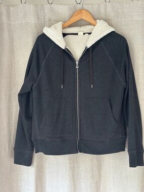 GAP COZY fleece lined sweatshirt.
